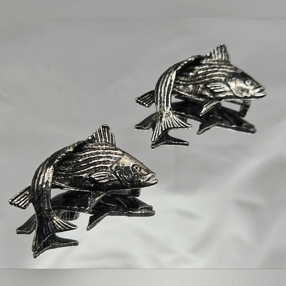 Silver Fish-Shaped Pet Ornament